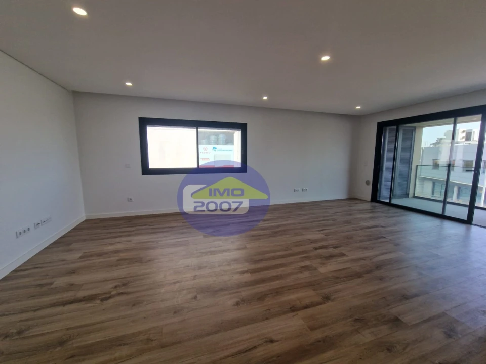 Apartamento T2 para Venda em Santa Maria da Feira, Travanca, Sanfins e Espargo Foto 10