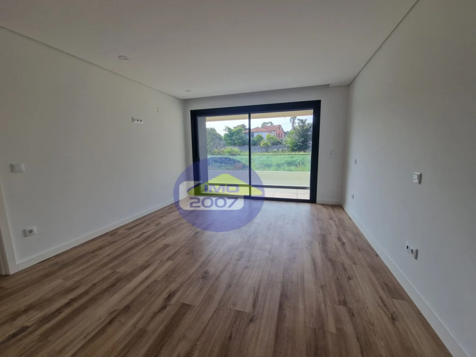 Apartamento T2 para Venda em Santa Maria da Feira, Travanca, Sanfins e Espargo Foto 18