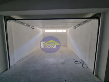 Apartamento T2 para Venda em Santa Maria da Feira, Travanca, Sanfins e Espargo