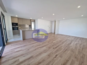 Apartamento T2 para Venda em Santa Maria da Feira, Travanca, Sanfins e Espargo