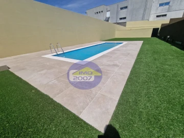 Apartamento T2 para Venda em Santa Maria da Feira, Travanca, Sanfins e Espargo