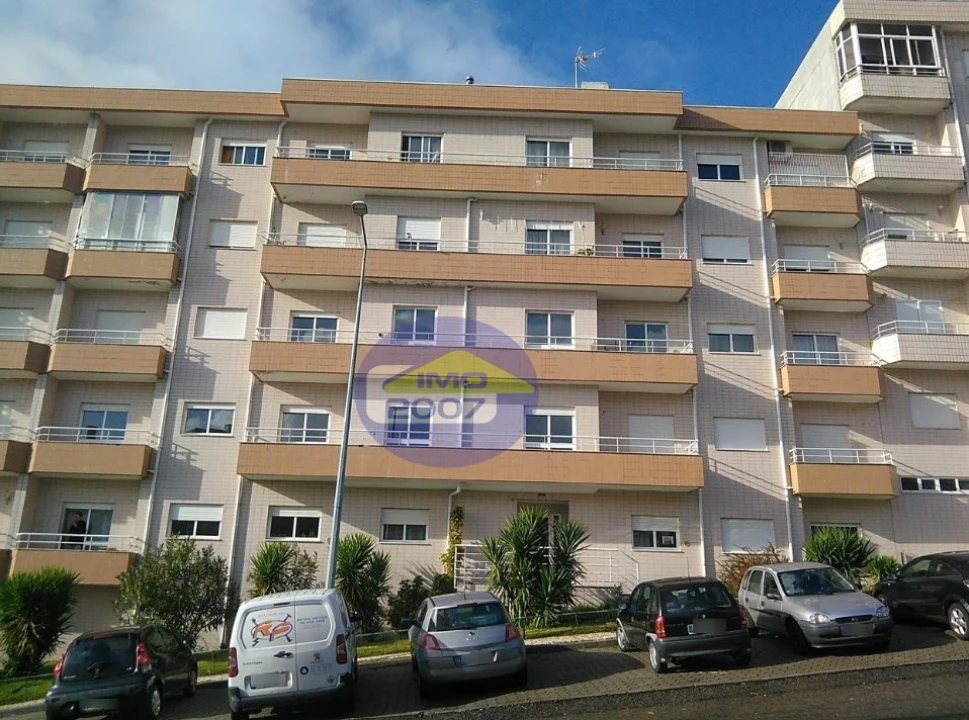 Apartamento T3 para Venda em O. Azeméis, Riba-Ul, Ul, Macinhata Seixa, Madail Foto 1