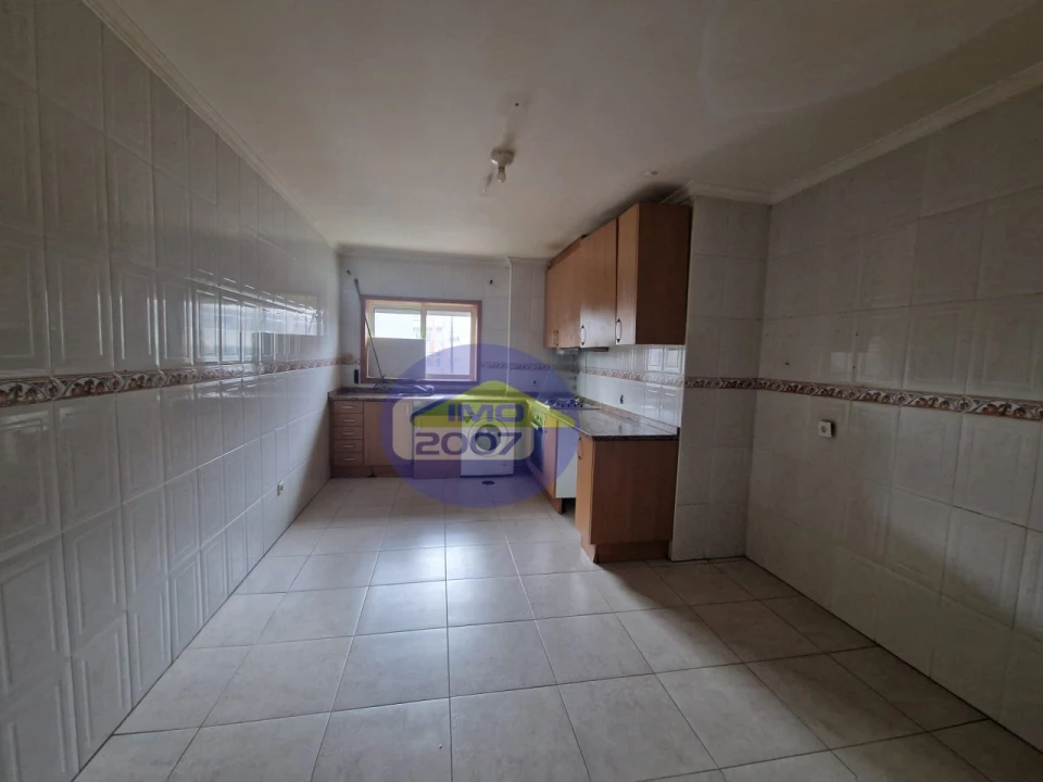 Apartamento T3 para Venda em O. Azeméis, Riba-Ul, Ul, Macinhata Seixa, Madail Foto 2