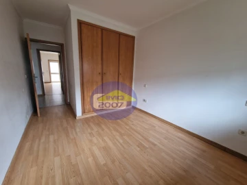 Apartamento T3 para Venda em O. Azeméis, Riba-Ul, Ul, Macinhata Seixa, Madail