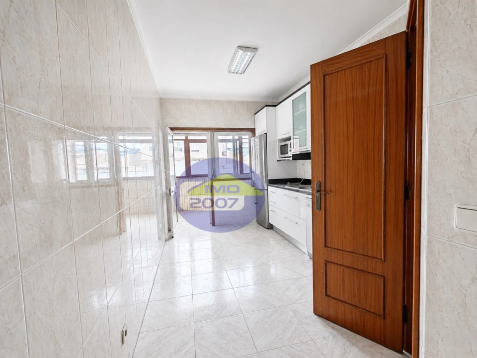 Apartamento T3 para Venda em Canidelo Foto 4
