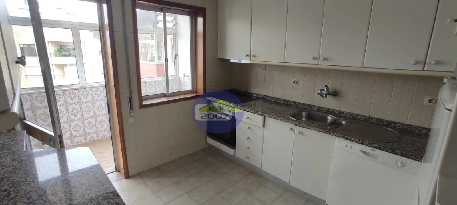 Apartamento T3 para Venda em Cidade da Maia Foto 1