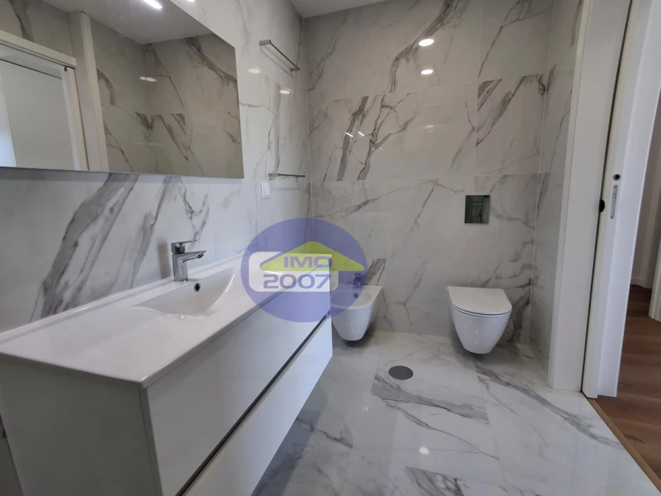 Apartamento T1 para Venda em Anta e Guetim Foto 17