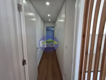 Apartamento T1 para Venda em Anta e Guetim