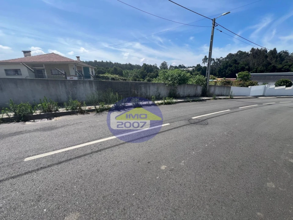 Terreno para Venda em Nogueira da Regedoura Foto 18