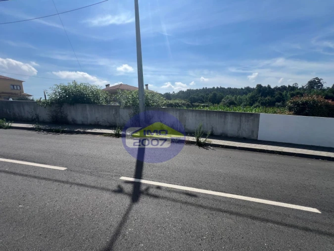 Terreno para Venda em Nogueira da Regedoura Foto 3