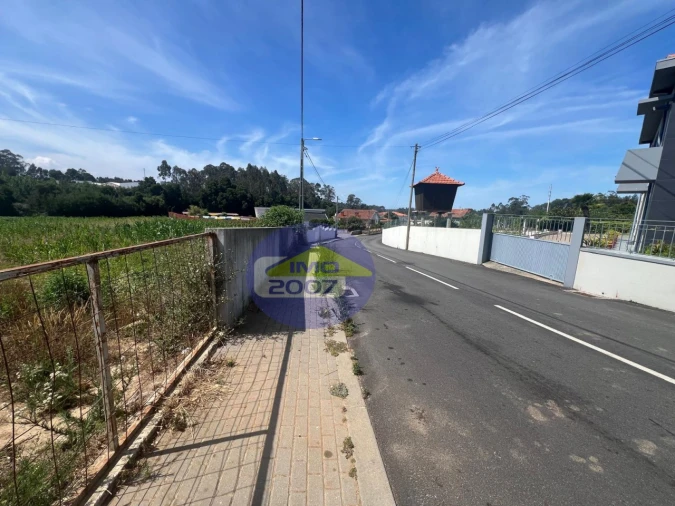 Terreno para Venda em Nogueira da Regedoura Foto 4