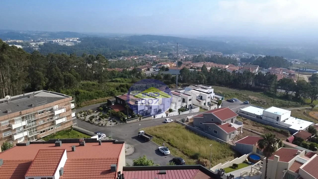 Apartamento T4 para Venda em São João de Ver Foto 5