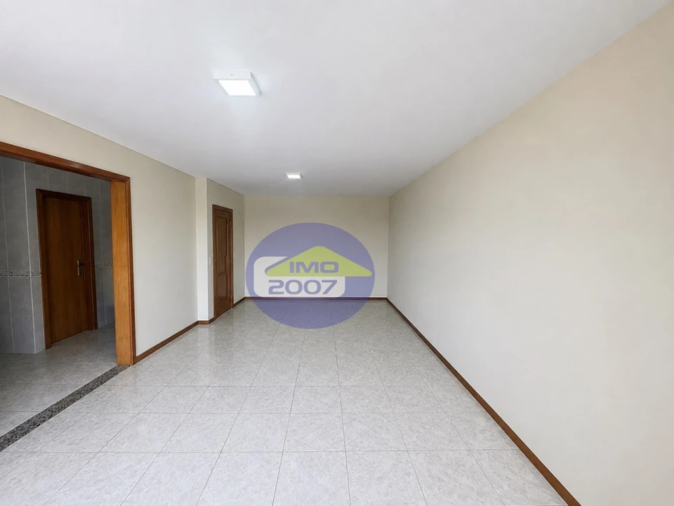 Apartamento T4 para Venda em São João de Ver Foto 8