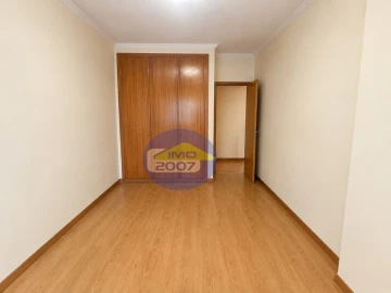 Apartamento T4 para Venda em São João de Ver