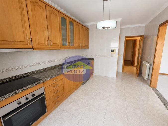 Apartamento T4 para Venda em São João de Ver Foto 6