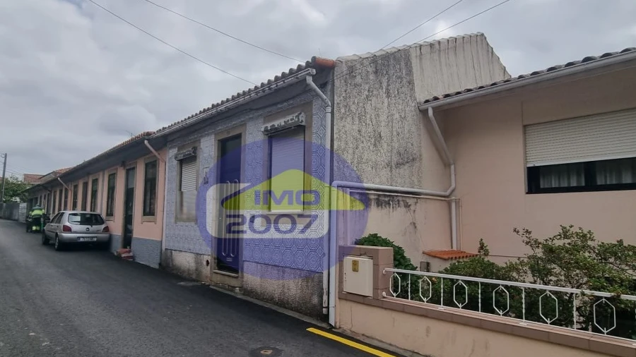 Moradia T2 para Venda em Santa Maria da Feira, Travanca, Sanfins e Espargo