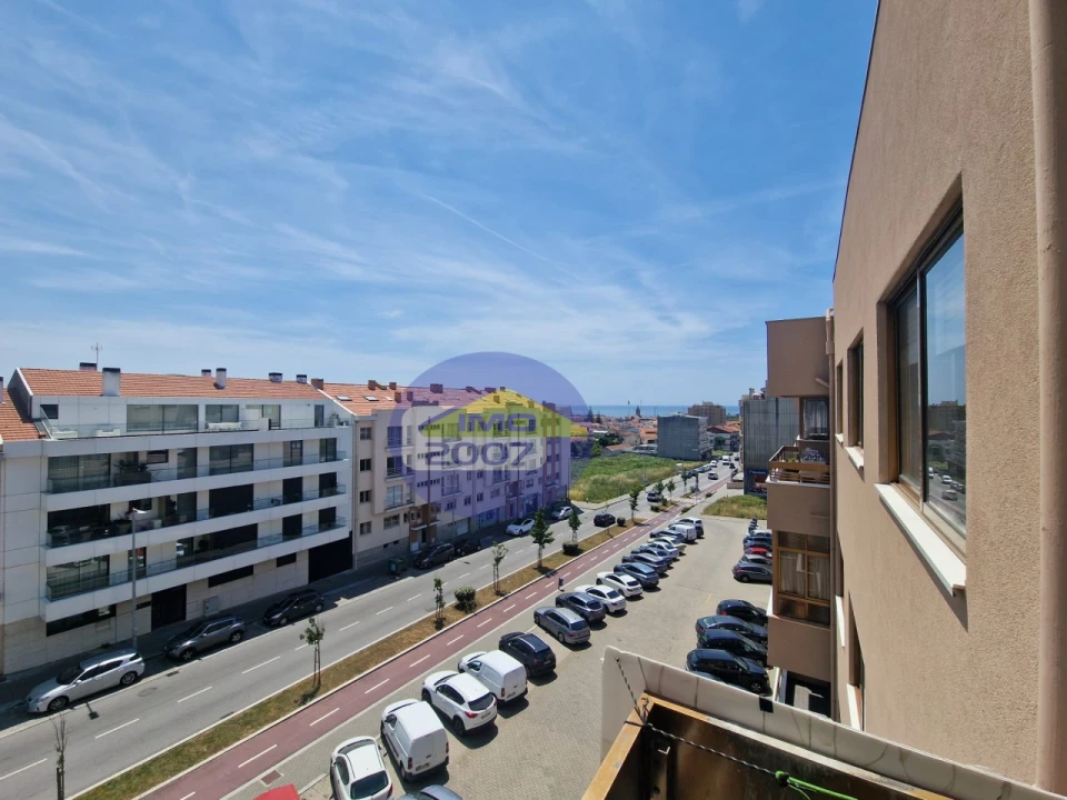 Apartamento T3 para Venda em Espinho Foto 2