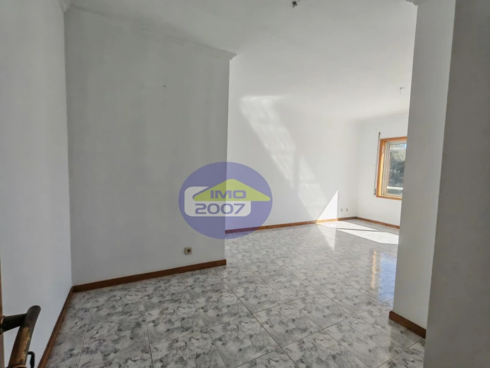 Apartamento T2 para Venda em Arcozelo Foto 10