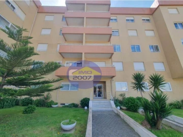Apartamento T2 para Venda em Arcozelo