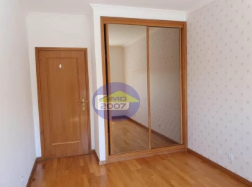Apartamento T2 para Venda em Arcozelo
