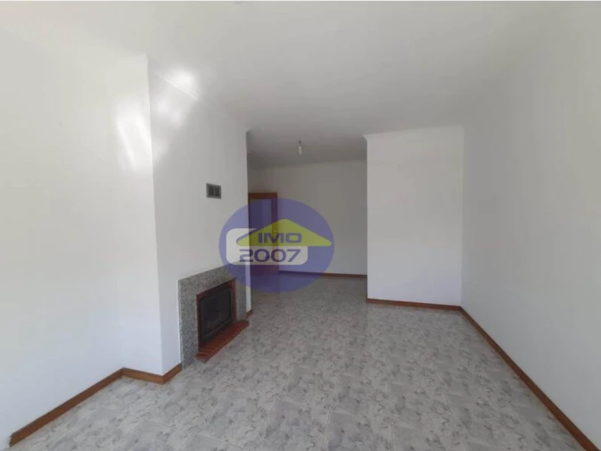 Apartamento T2 para Venda em Arcozelo Foto 5