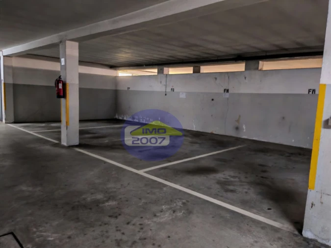 Apartamento T2 para Venda em Arcozelo Foto 29