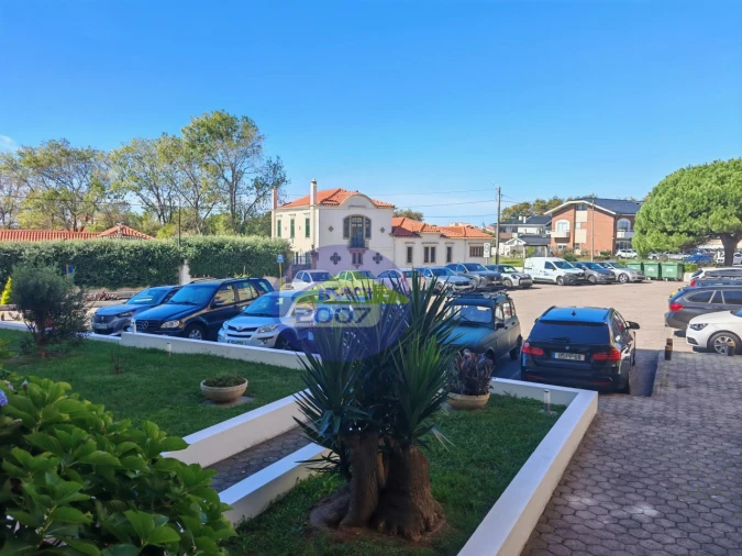 Apartamento T2 para Venda em Arcozelo Foto 32