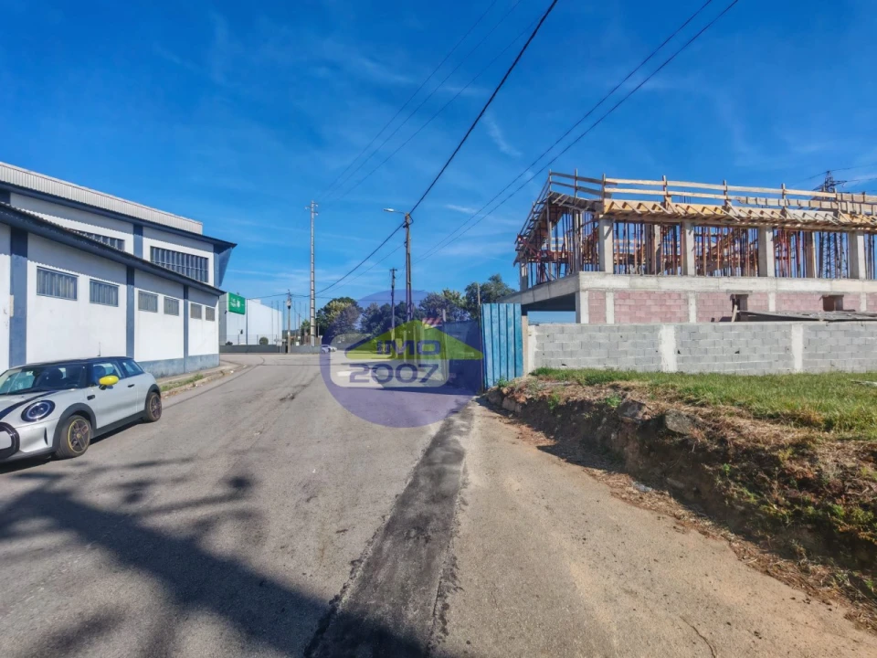 Terreno para Venda em São Paio de Oleiros Foto 4