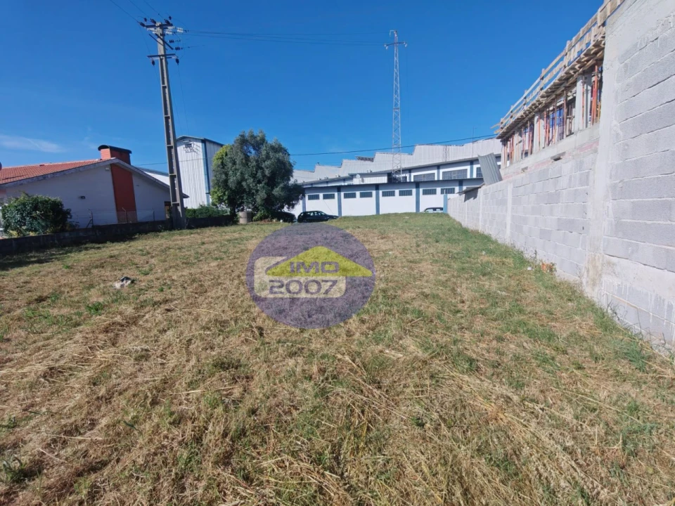 Terreno para Venda em São Paio de Oleiros Foto 6