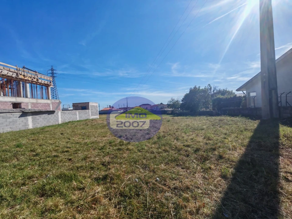 Terreno para Venda em São Paio de Oleiros Foto 8