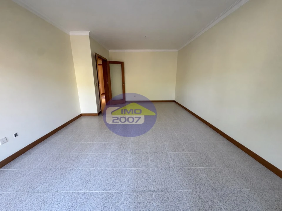 Apartamento T2 para Venda em São João de Ver Foto 7