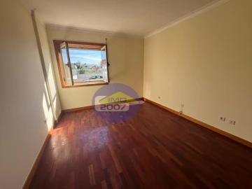 Apartamento T2 para Venda em São João de Ver