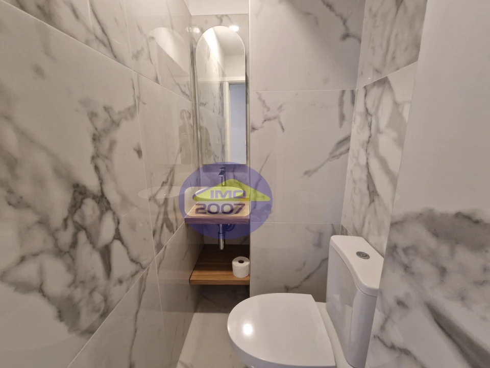Apartamento T2 para Venda em Campanhã Foto 10