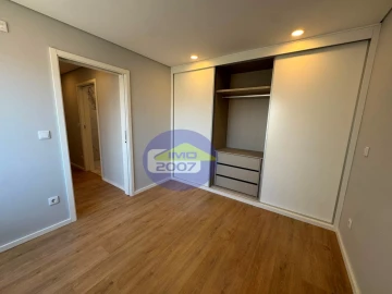 Apartamento T2 para Venda em Campanhã