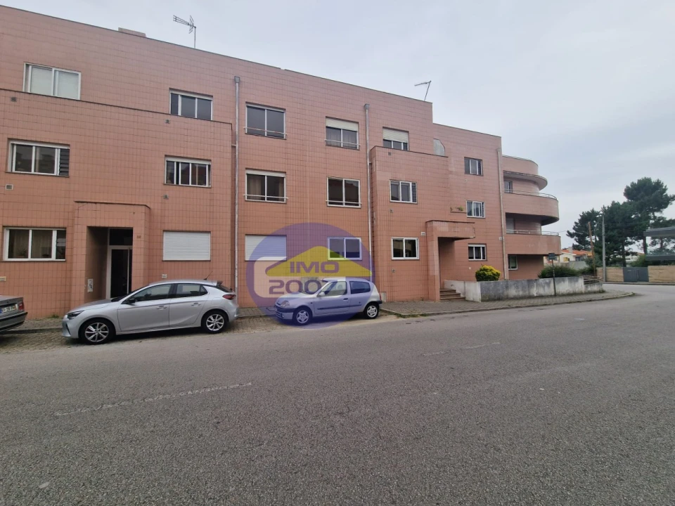 Apartamento T2 para Venda em Madalena Foto 1