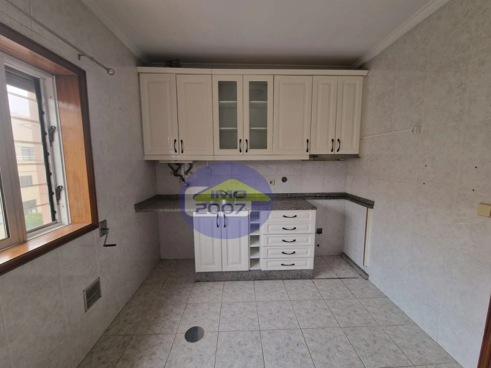 Apartamento T2 para Venda em Madalena Foto 4
