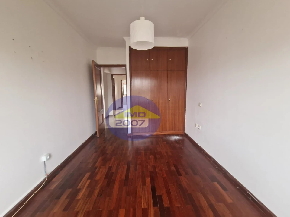 Apartamento T2 para Venda em Madalena Foto 8
