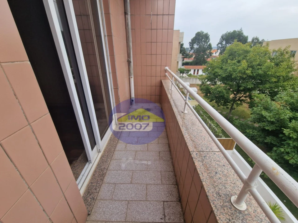 Apartamento T2 para Venda em Madalena Foto 11