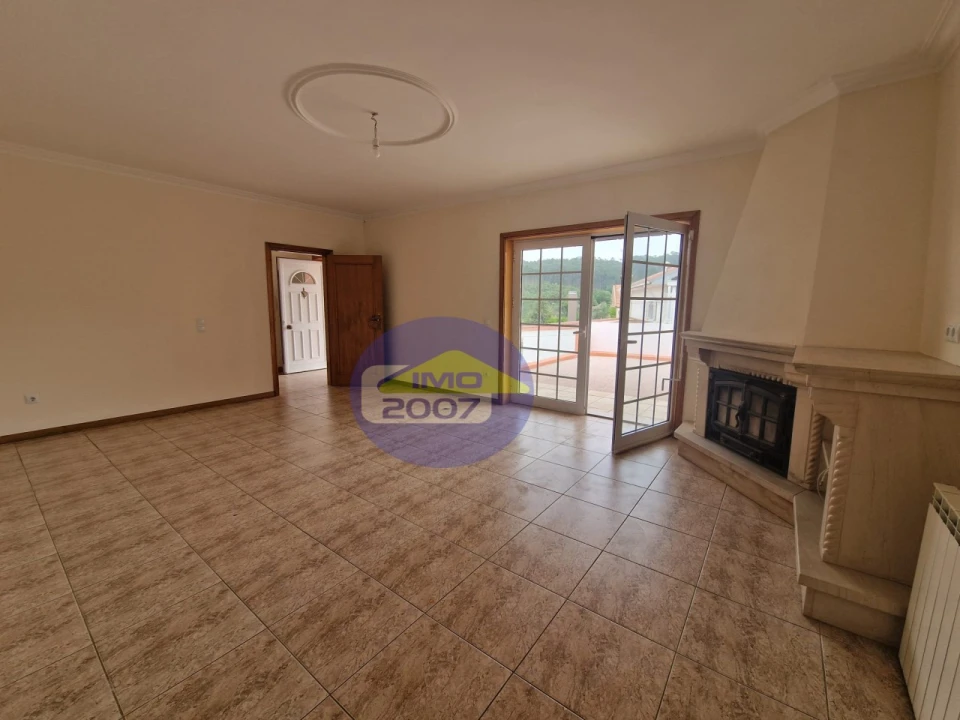 Moradia T3 para Venda em Canedo, Vale e Vila Maior Foto 5