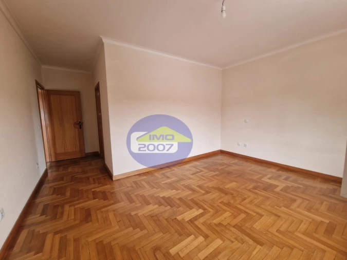 Moradia T3 para Venda em Canedo, Vale e Vila Maior Foto 11