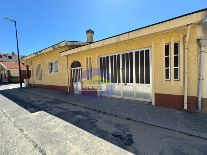 Moradia T3 para Venda em Silvalde Foto 4