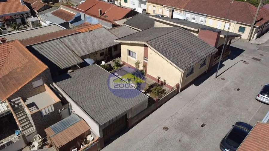 Moradia T3 para Venda em Silvalde Foto 2