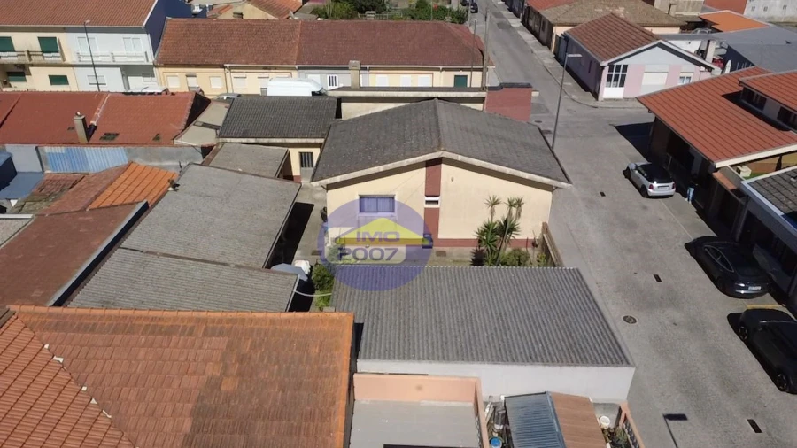 Moradia T3 para Venda em Silvalde Foto 3