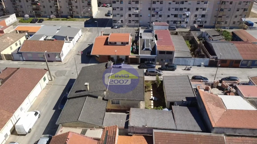 Moradia T3 para Venda em Silvalde Foto 32