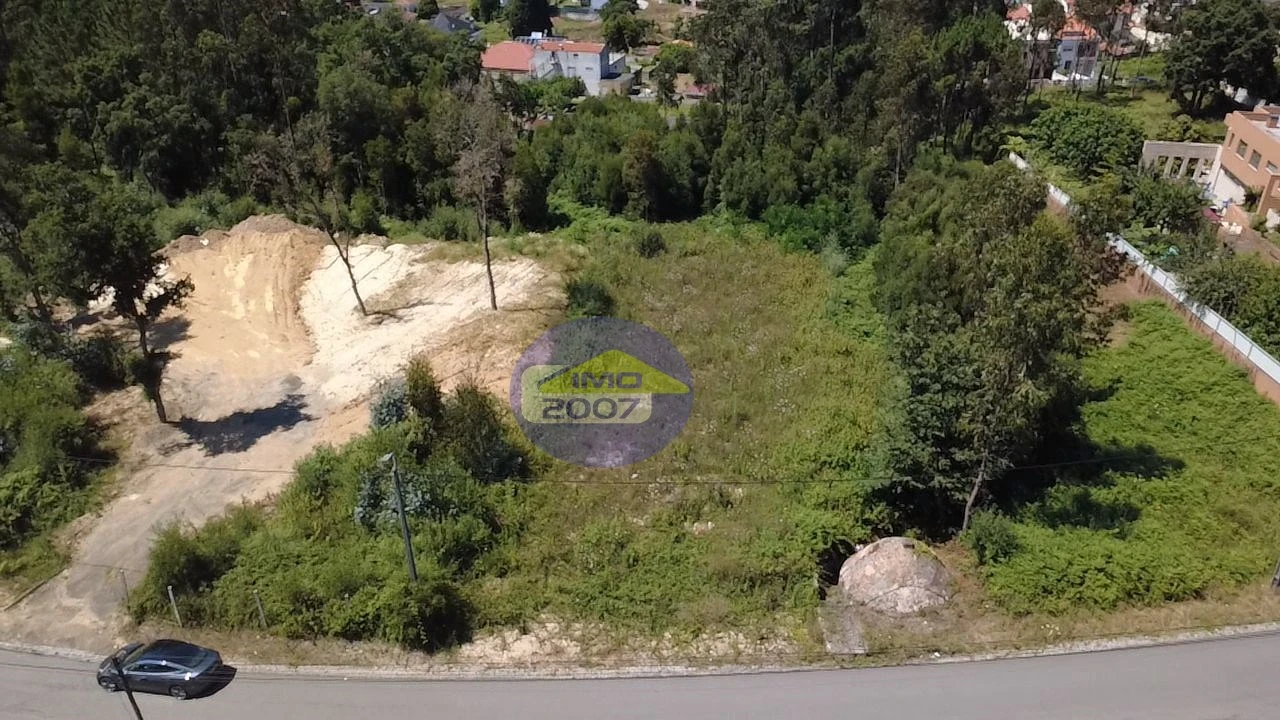 Terreno para Venda em Grijó e Sermonde Foto 3
