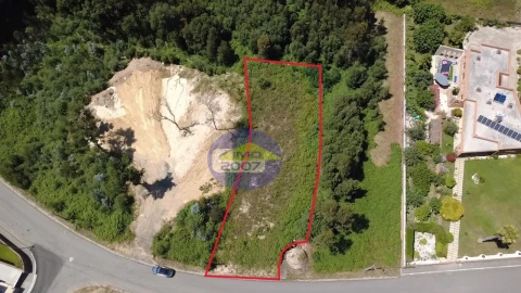 Terreno para Venda em Grijó e Sermonde