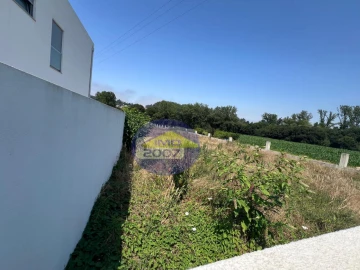 Terreno para Venda em Lobão, Gião, Louredo e Guisande