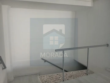 Loja para Arrendamento em Lordelo do Ouro e Massarelos