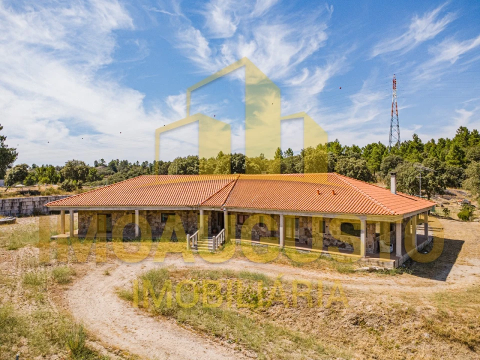 Moradia T5 para Venda em Sobral da Serra Foto 1