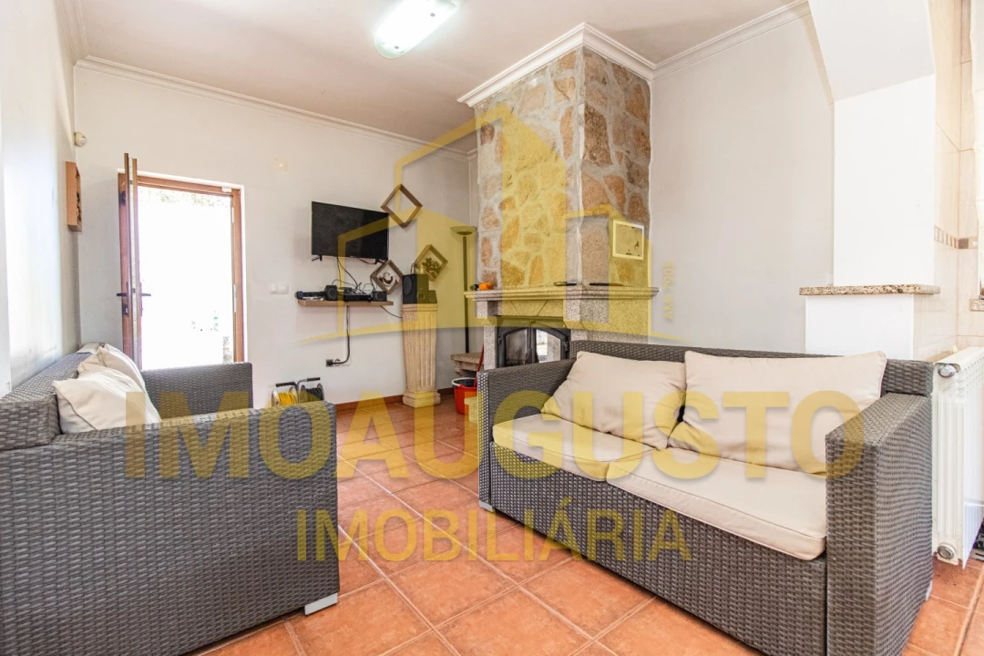 Moradia T5 para Venda em Sobral da Serra Foto 9
